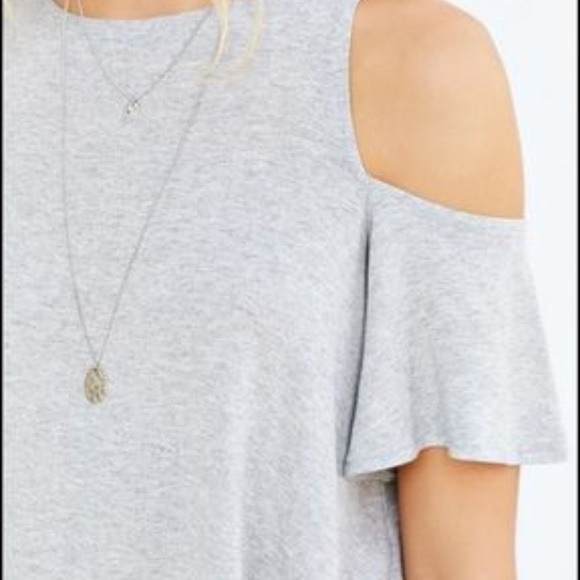 Kimchi Blue Angel Wings Cold-Shoulder Tee - Picture 3 of 5